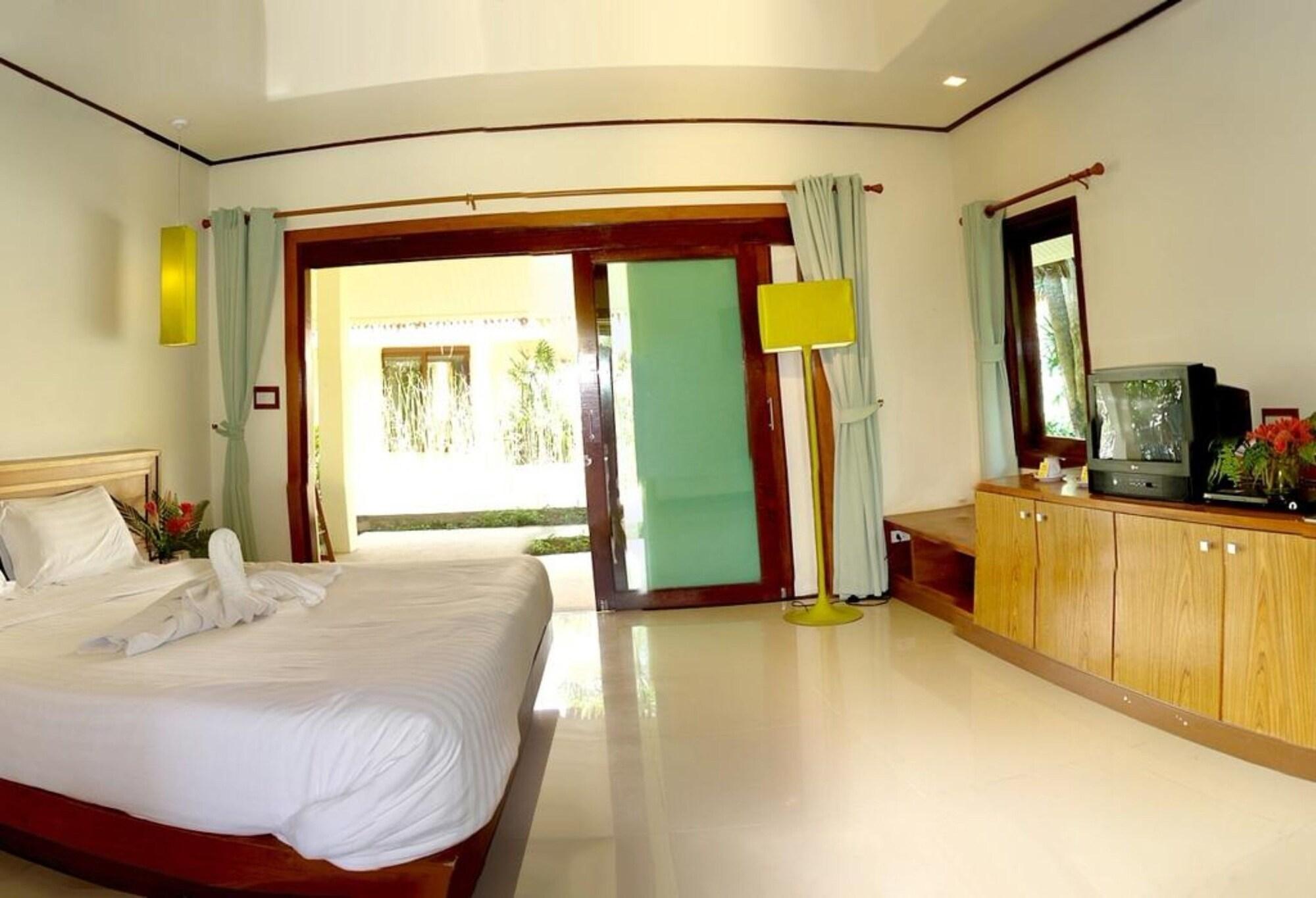 Nantra De Deluxe Hotel Had Yao Beach Exterior photo